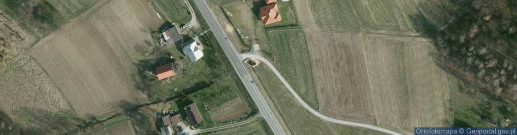 Zdjęcie satelitarne Kapliczka z krzyżem