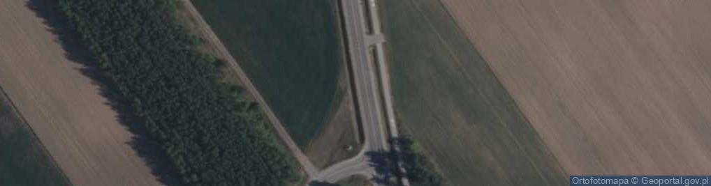 Zdjęcie satelitarne Metalowy krzyż
