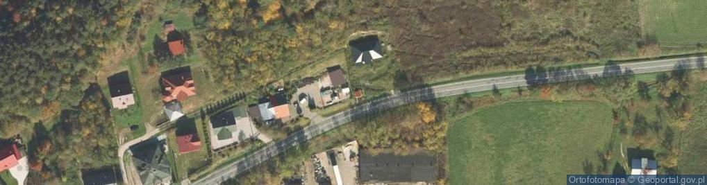 Zdjęcie satelitarne Murowana kapliczka