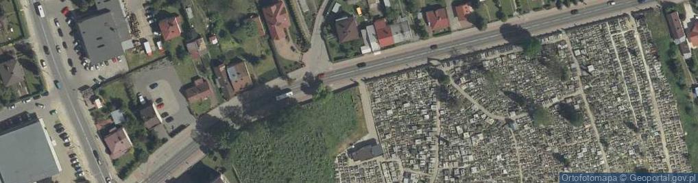 Zdjęcie satelitarne Cmentarz żydowski w Lubaczowie