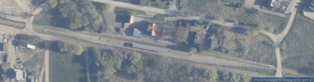 Zdjęcie satelitarne Nadmorska Kolej Wąskotorowa - stacja Rewal
