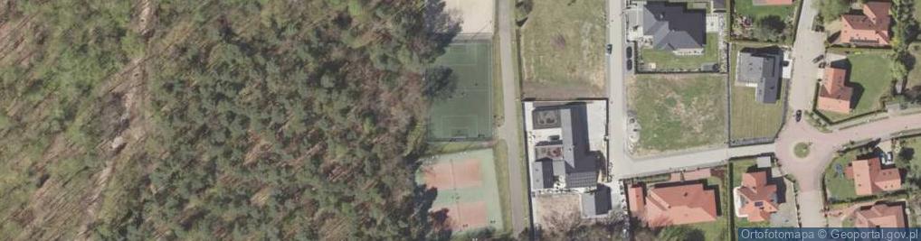 Zdjęcie satelitarne Kompleks Sportowy Paprocany