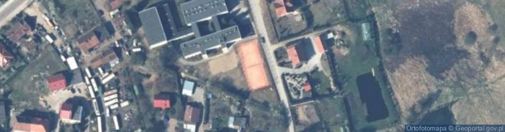 Zdjęcie satelitarne Kort tenisowy przy Liceum Ogólnokształącym