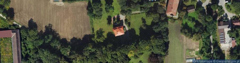 Zdjęcie satelitarne Kościół św. Wincentego w Pleszowie
