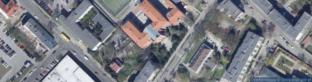 Zdjęcie satelitarne I Liceum Ogólnokształcące Im Ziemi Kujawskiej