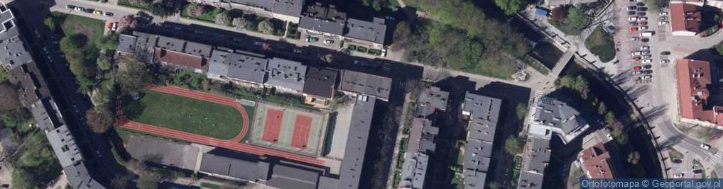 Zdjęcie satelitarne III Liceum Ogólnokształcące Z Oddziałami Dwujęzycznymi Im. Stef