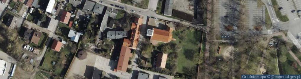 Zdjęcie satelitarne Katolickie Liceum Ogólnokształcące Im. Romualda Traugutta W Chojnicach