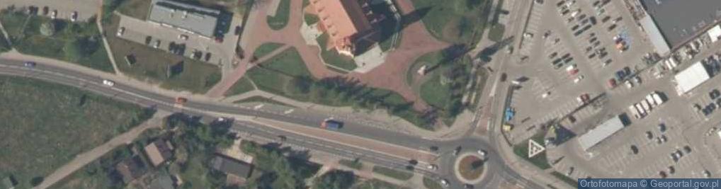 Zdjęcie satelitarne Klasyczne Liceum Ogólnokształcące Im. Ks. Stanisława Konarskiego W Skierniewicach