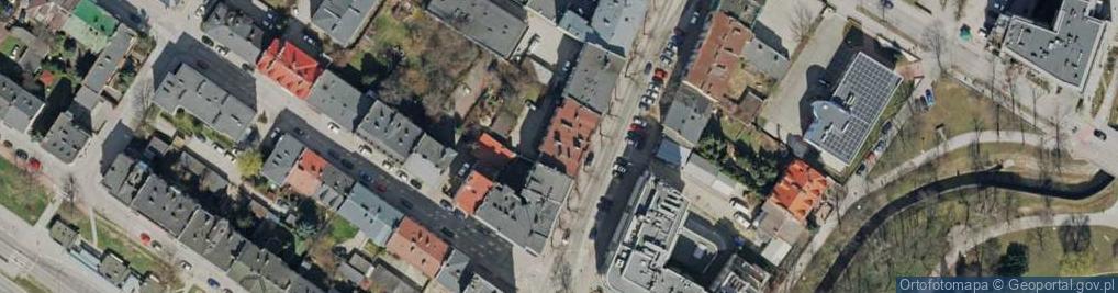 Zdjęcie satelitarne Liceum Ogólnokształcące Centrum Edukacji Pro Civitas W Kielcach