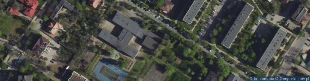 Zdjęcie satelitarne Liceum Ogólnokształcące Dla Dorosłych 'Edukator' W Kutnie