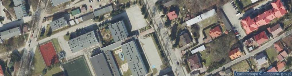 Zdjęcie satelitarne Liceum Ogólnokształcące Dla Dorosłych Edukacji Innowacyjnej W Jarosławiu