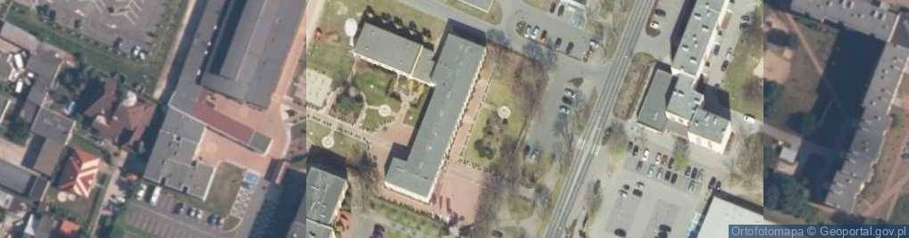 Zdjęcie satelitarne Liceum Ogólnokształcące Dla Dorosłych Im. Hipolita Cegielskiego W Złotowie