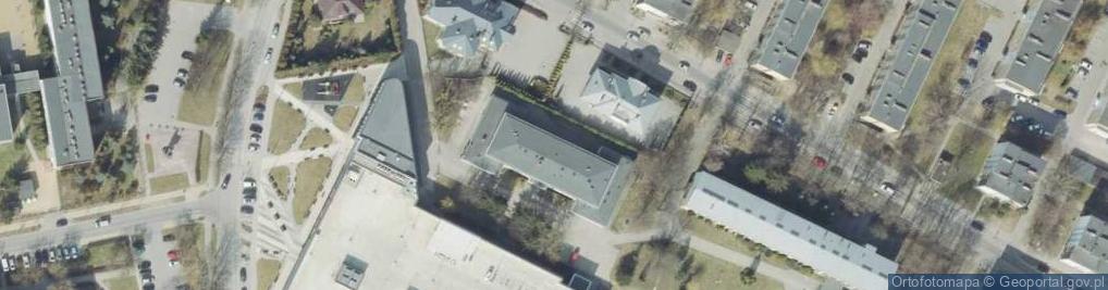 Zdjęcie satelitarne Liceum Ogólnokształcące Dla Dorosłych W Sandomierzu