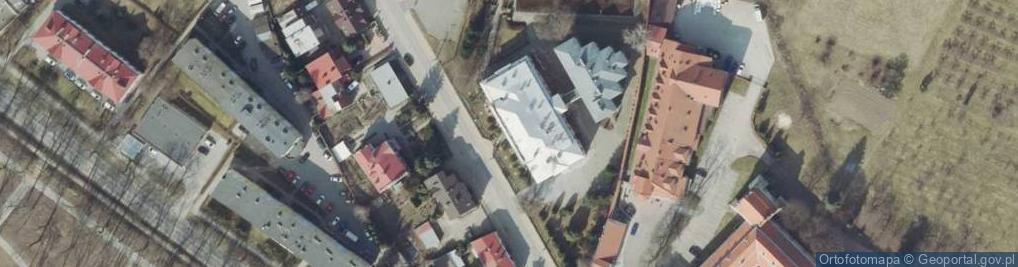 Zdjęcie satelitarne Liceum Ogólnokształcące Dla Dorosłych W Sandomierzu