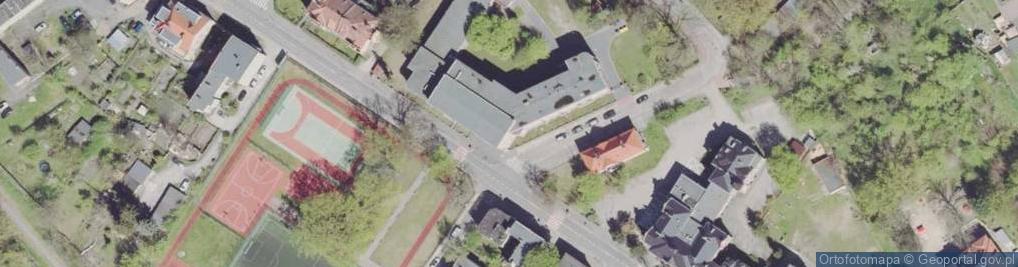 Zdjęcie satelitarne Liceum Ogólnokształcące Im.bolesława Chrobrego W Gubinie Ul. Piastowska 26