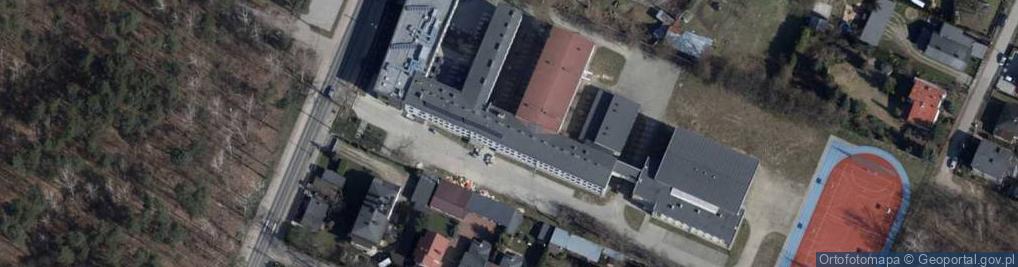 Zdjęcie satelitarne Liceum Ogólnokształcące Im.jana Karskiego W Wiśniowej Górze