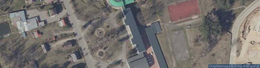 Zdjęcie satelitarne Liceum Ogólnokształcące im. Komisji Edukacji Narodowej