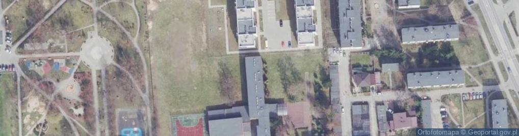 Zdjęcie satelitarne Liceum Ogólnokształcące Nr II Im. Joachima Chreptowicza W Ostrowcu Świętokrzyskim