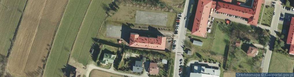Zdjęcie satelitarne Liceum Ogólnokształcące W Ciężkowicach