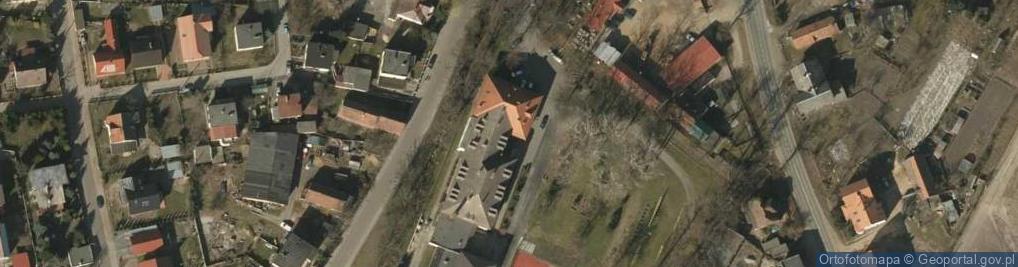 Zdjęcie satelitarne Liceum Ogólnokształcące W Powiatowym Zespole Szkół W Żmigrodzie