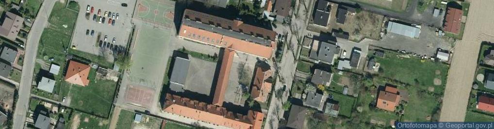 Zdjęcie satelitarne Liceum Ogólnokształcące W Unisławiu