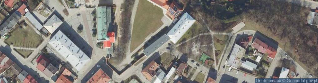 Zdjęcie satelitarne Liceum Plastyczne Im. Stanisława Wyspiańskiego W Jarosławiu