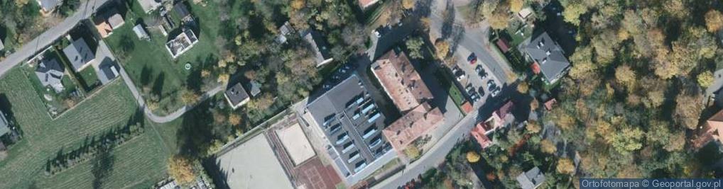 Zdjęcie satelitarne LO im. Krzysztofa Kamila Baczyńskiego
