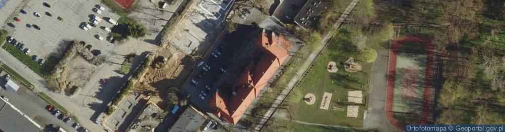 Zdjęcie satelitarne Niepubliczne Liceum Ogólnokształcace Dla Dorosłych - Centrum Edukacji Ogólnokształcącej W Gnieźnie