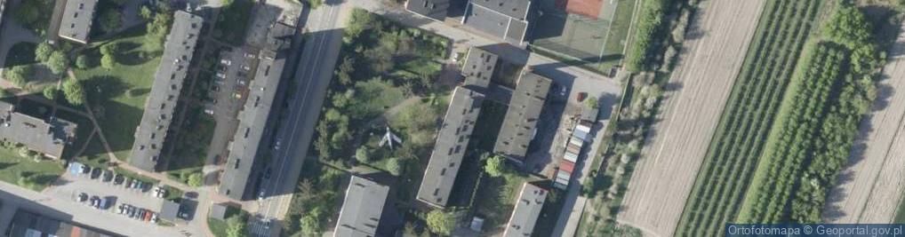 Zdjęcie satelitarne Niepubliczne Liceum Ogólnokształcące W Lipsku Zakładu Doskonalenia Zawodowego W Kielcach