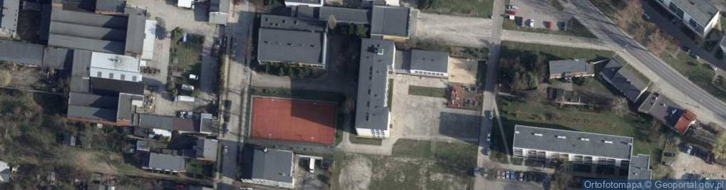 Zdjęcie satelitarne Prywatne Uzupełniające Liceum Ogólnokształcące Dla Dorosłych