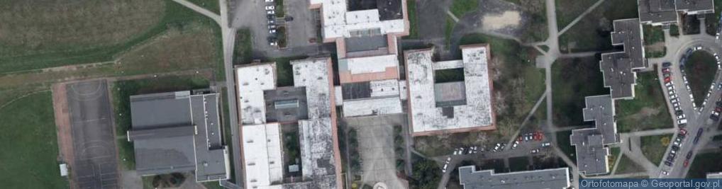 Zdjęcie satelitarne Publiczne Liceum Ogólnokształcące Nr VI Im. Gen. Leopolda Okulickiego 'Niedźwiadka'