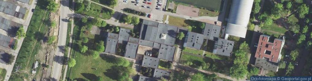 Zdjęcie satelitarne VII Liceum Ogólnokształcące Im. Krzysztofa Kamila Baczyńskiego W Sosnowcu