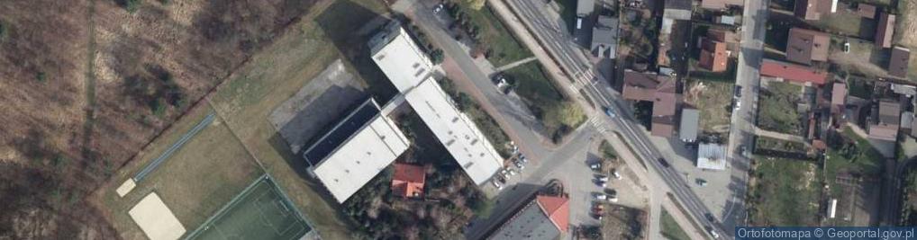 Zdjęcie satelitarne Zaoczne Liceum Ogólnokształcace Dla Dorosłych 'Cosinus Plus' W Bełchatowie