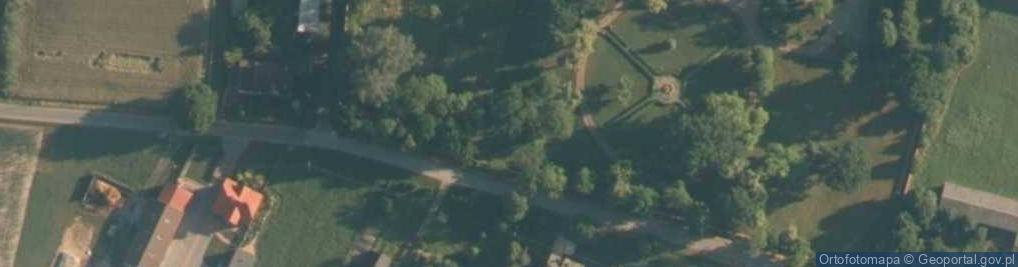 Zdjęcie satelitarne Piorunów - Łowisko Komercyjne