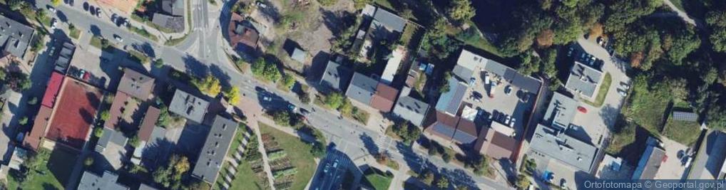 Zdjęcie satelitarne Gabinet Trychologiczny Ewa Omer ul.29-Listopada 20/6, 99-300 Kut