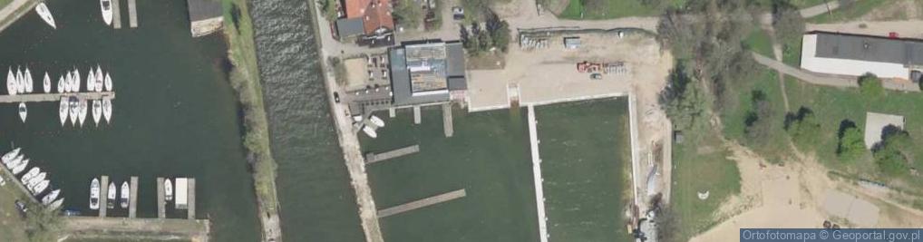 Zdjęcie satelitarne pomost stacji benzynowej Orlen- jez. Niegocin