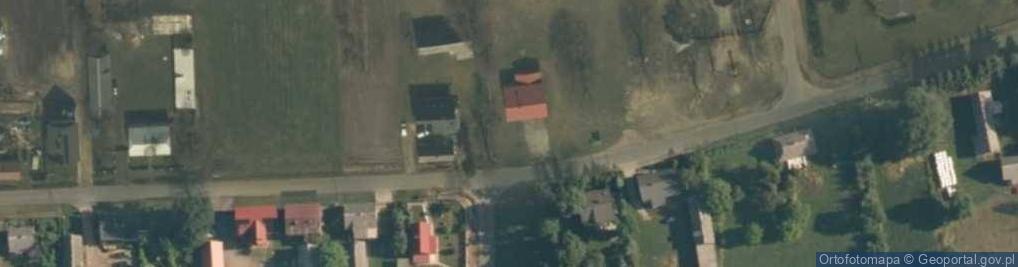Zdjęcie satelitarne Daleko od szosy