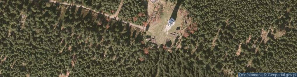 Zdjęcie satelitarne Wiaty, ławki, miejsca na ogniska