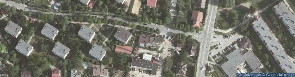 Zdjęcie satelitarne Auto-Moto-Vik. Kluza P