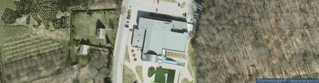Zdjęcie satelitarne Gminny Park Wodny Trzebnica-Zdrój - KRĘGIELNIA