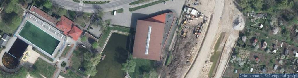 Zdjęcie satelitarne Hala Sportowo-Widowiskowa OSiR w Wołowie
