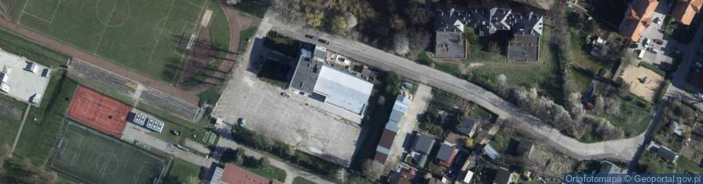 Zdjęcie satelitarne OSiR Świebodzice - Basen Odkryty