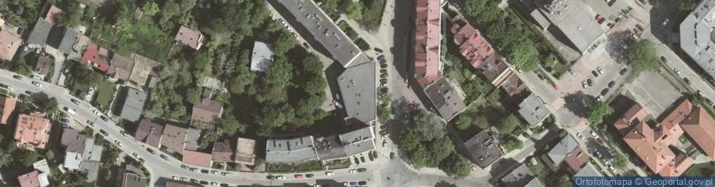 Zdjęcie satelitarne Szkoła Jogi na Dębnikach