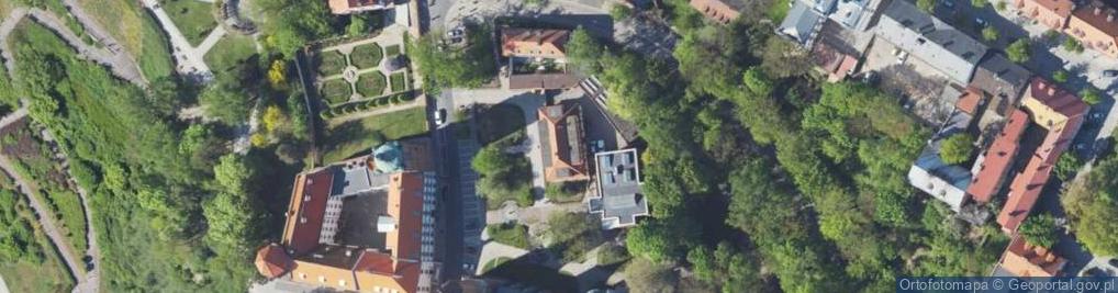 Zdjęcie satelitarne Muzeum Diecezjalne w Płocku