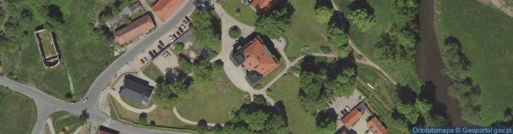 Zdjęcie satelitarne Muzeum Pałacu Łomnica