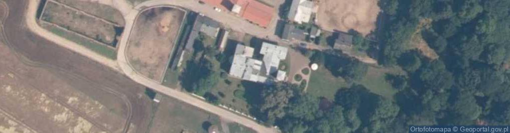 Zdjęcie satelitarne Muzeum Pancerne w Kłaninie