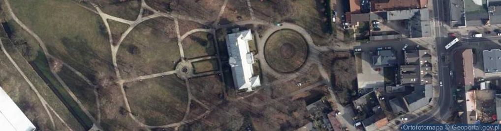 Zdjęcie satelitarne Muzeum Regionalne w Bełchatowie