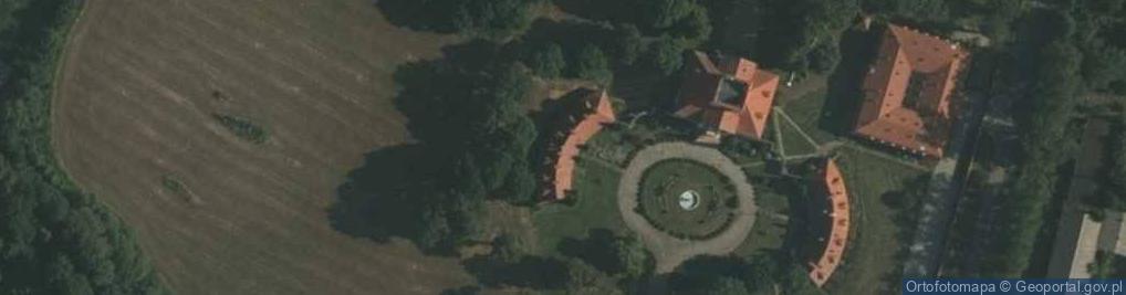 Zdjęcie satelitarne Muzeum Ziem Nadbużańskich Zespół Pałacowy Ossolińskich Sterdyń