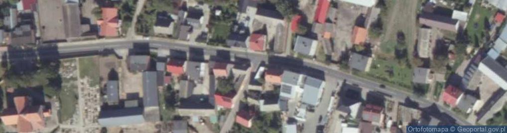 Zdjęcie satelitarne wąski wyjazd na Powstańców Wlkp. słaba widoczność