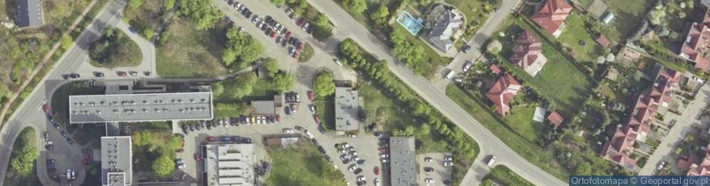 Zdjęcie satelitarne Zespół Opieki Zdrowotnej w Oławie